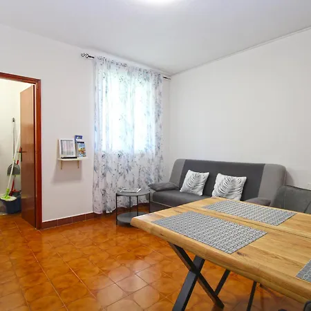 Nada 2450 Fažana