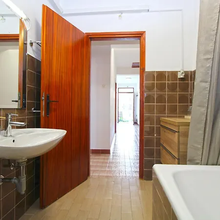 Apartmán Nada 2450 *